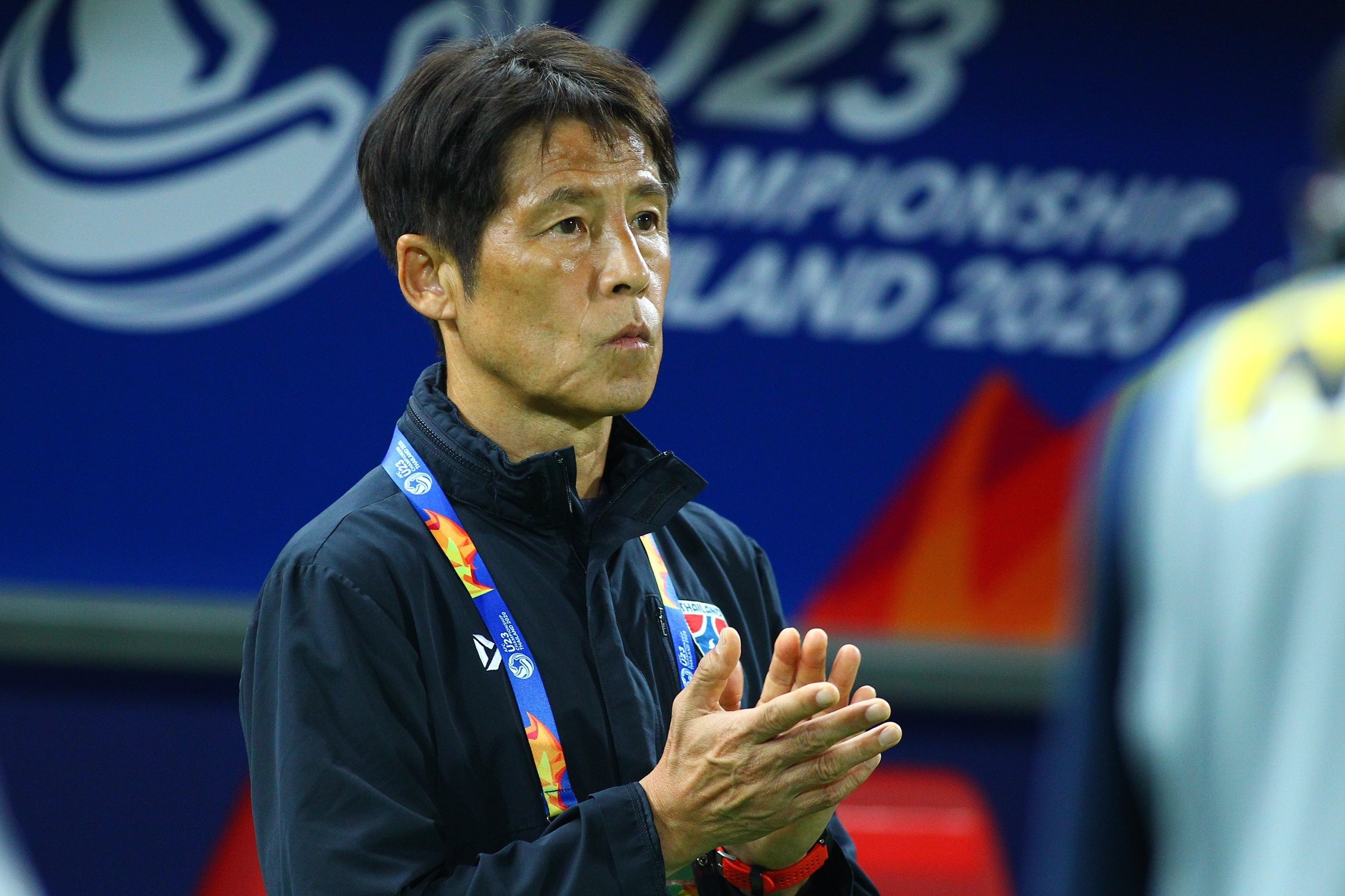 HLV Nishino: 'Thai Lan khong so bat cu doi thu nao' hinh anh