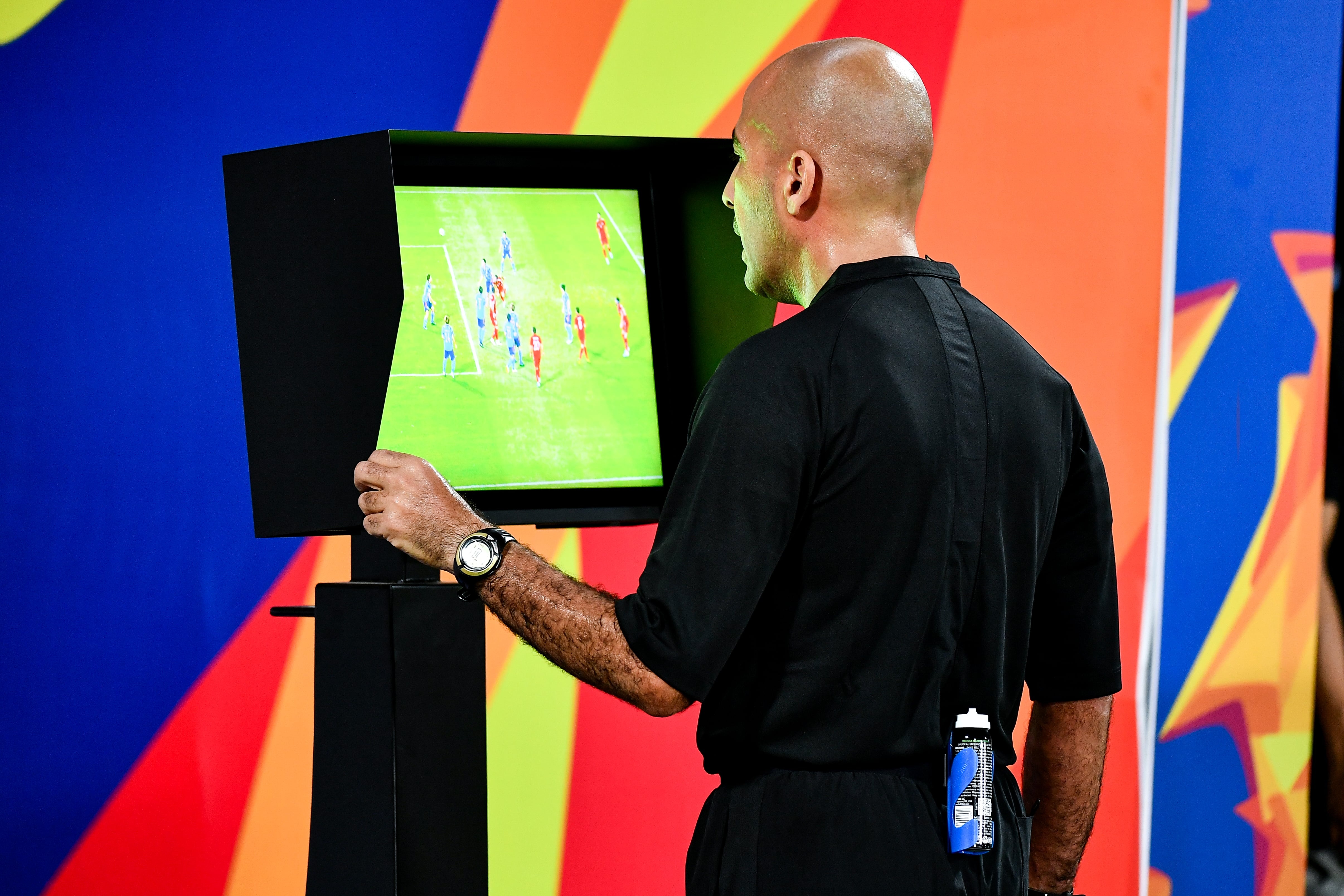 Nhat Ban bi loai tu vong bang anh 3