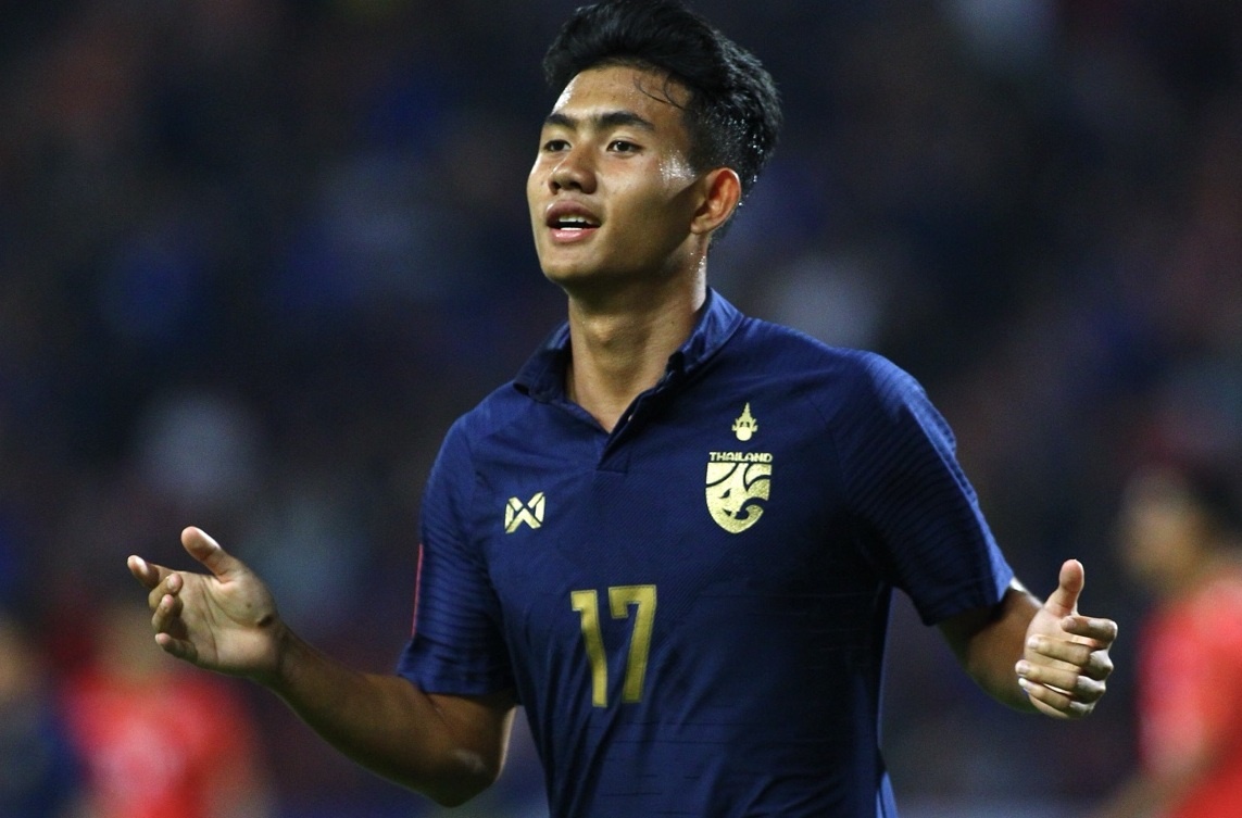 Suphanat Mueanta - niem hy vong cua bong da tre Thai Lan hinh anh
