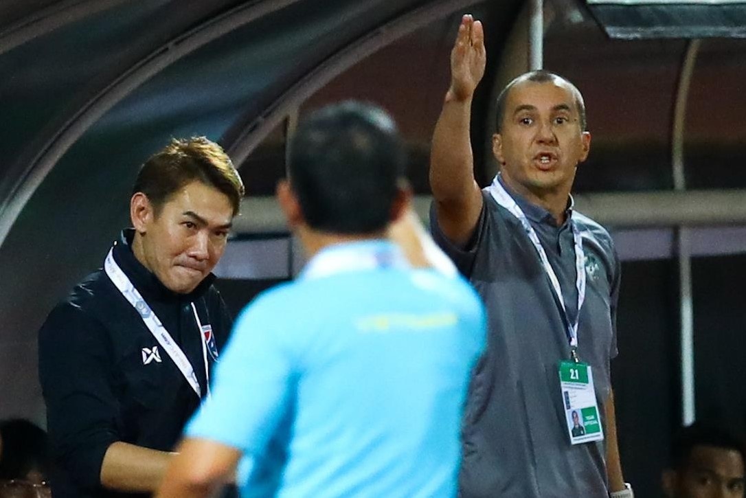 Tuyen Thai Lan tim nguoi thay the HLV thu mon Sasa Todic hinh anh