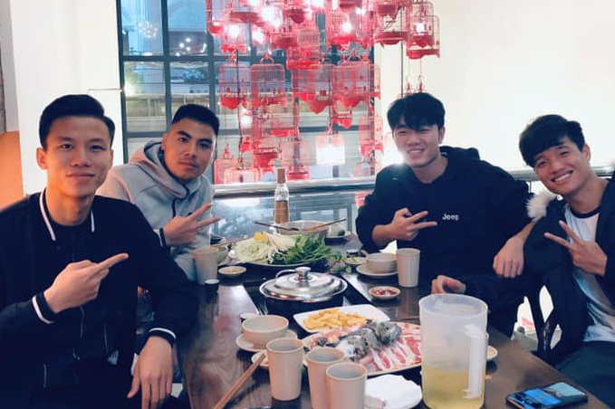 Xuan Truong gap Que Ngoc Hai, Duc Huy nhan dip dau nam hinh anh