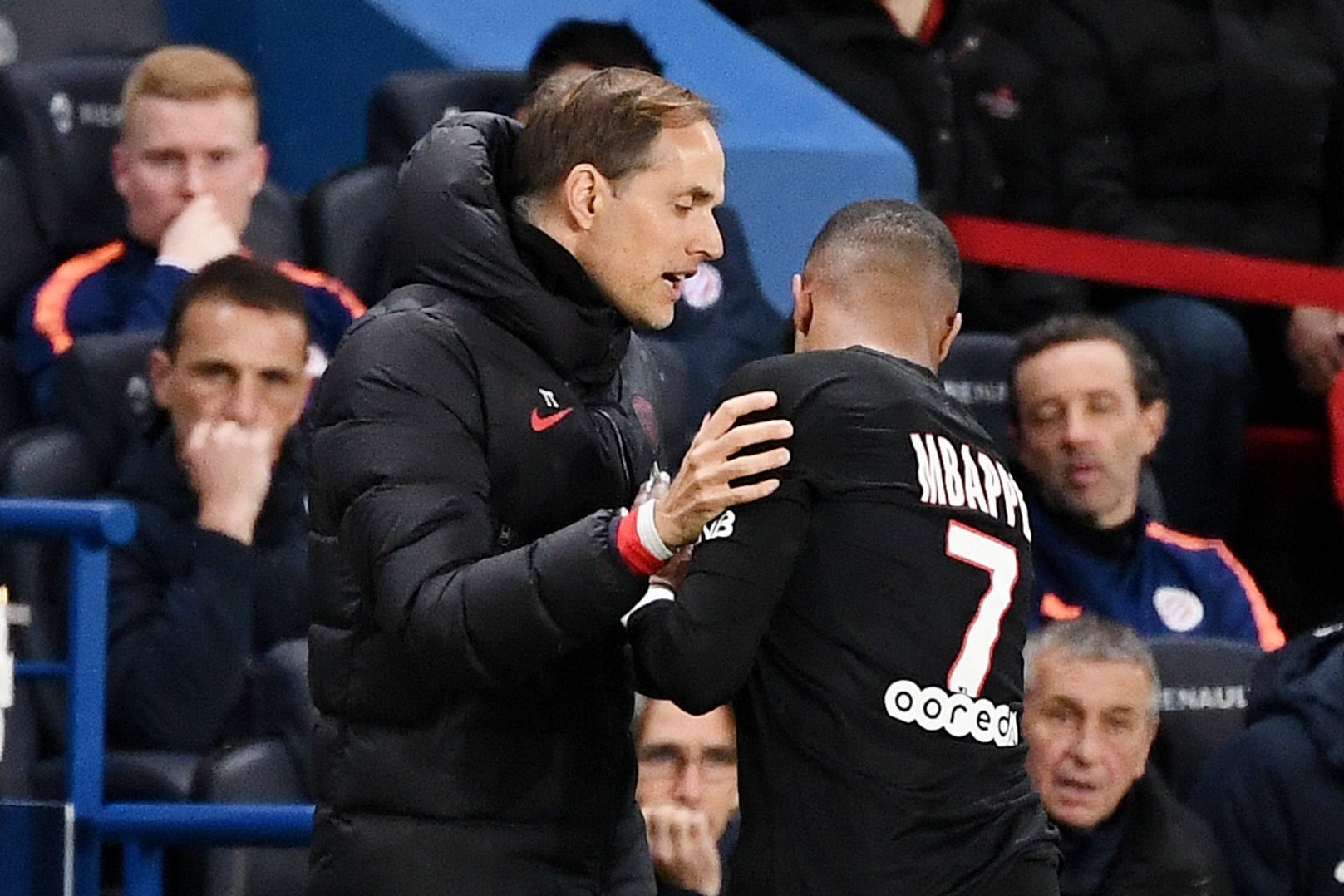 Mbappe noi cau anh 1