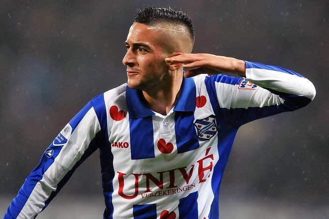 Heerenveen huong loi neu Hakim Ziyech ve Chelsea hinh anh