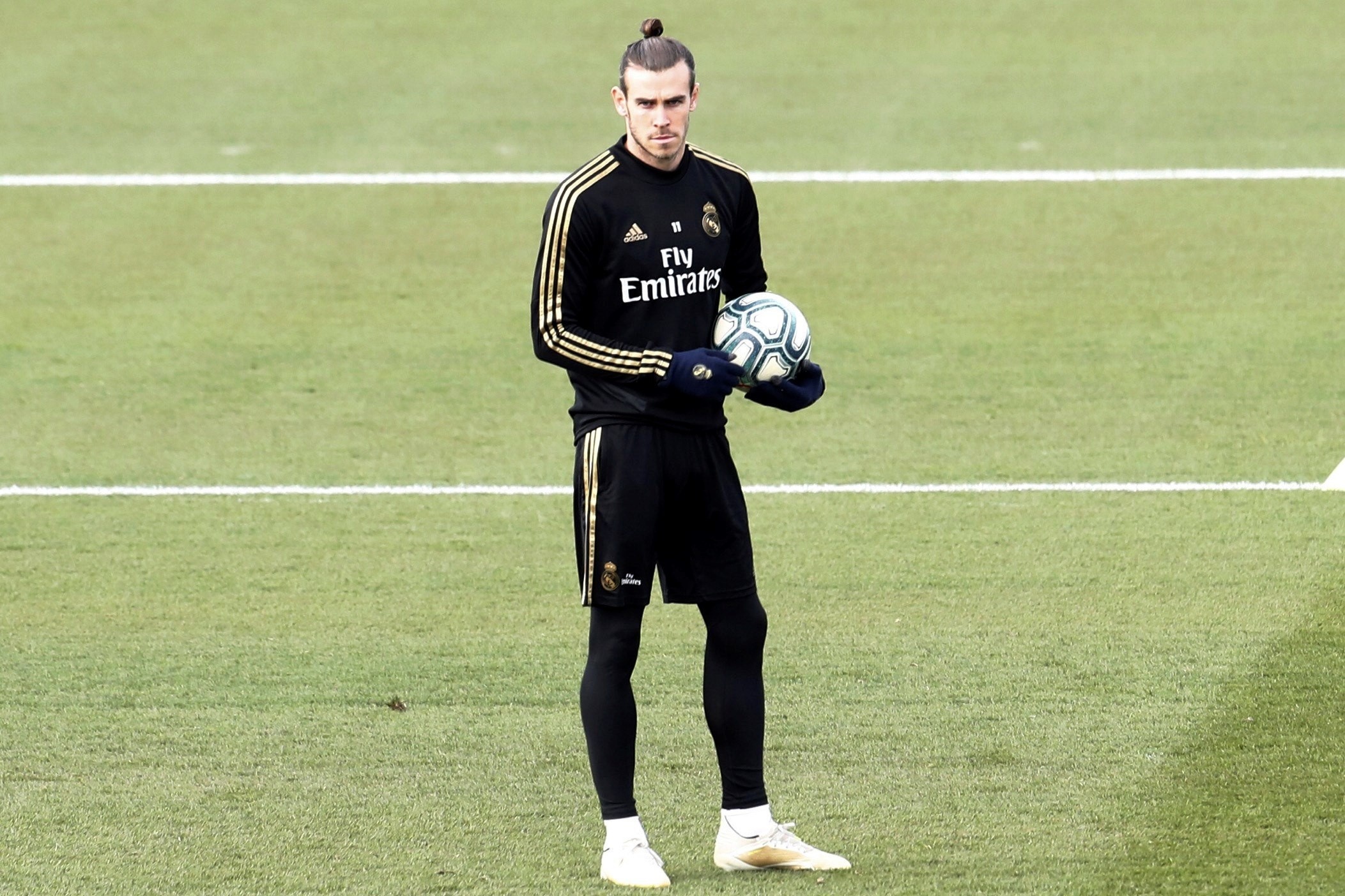 Bale bi cach ly anh 1