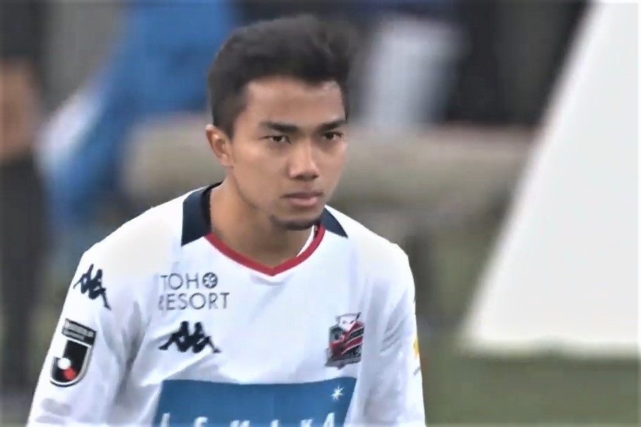 Cu dup kien tao cua Chanathip cho Consadole hinh anh