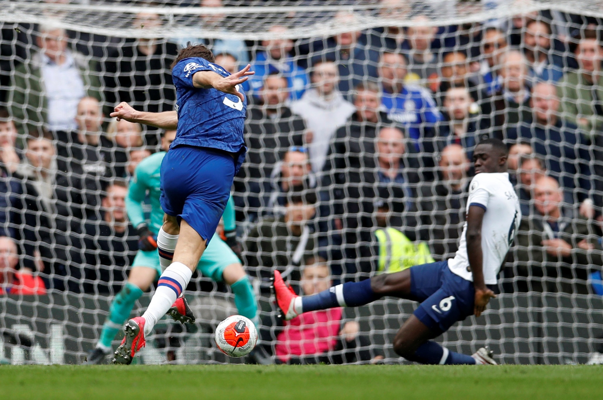 Chelsea dau voi Tottenham anh 4