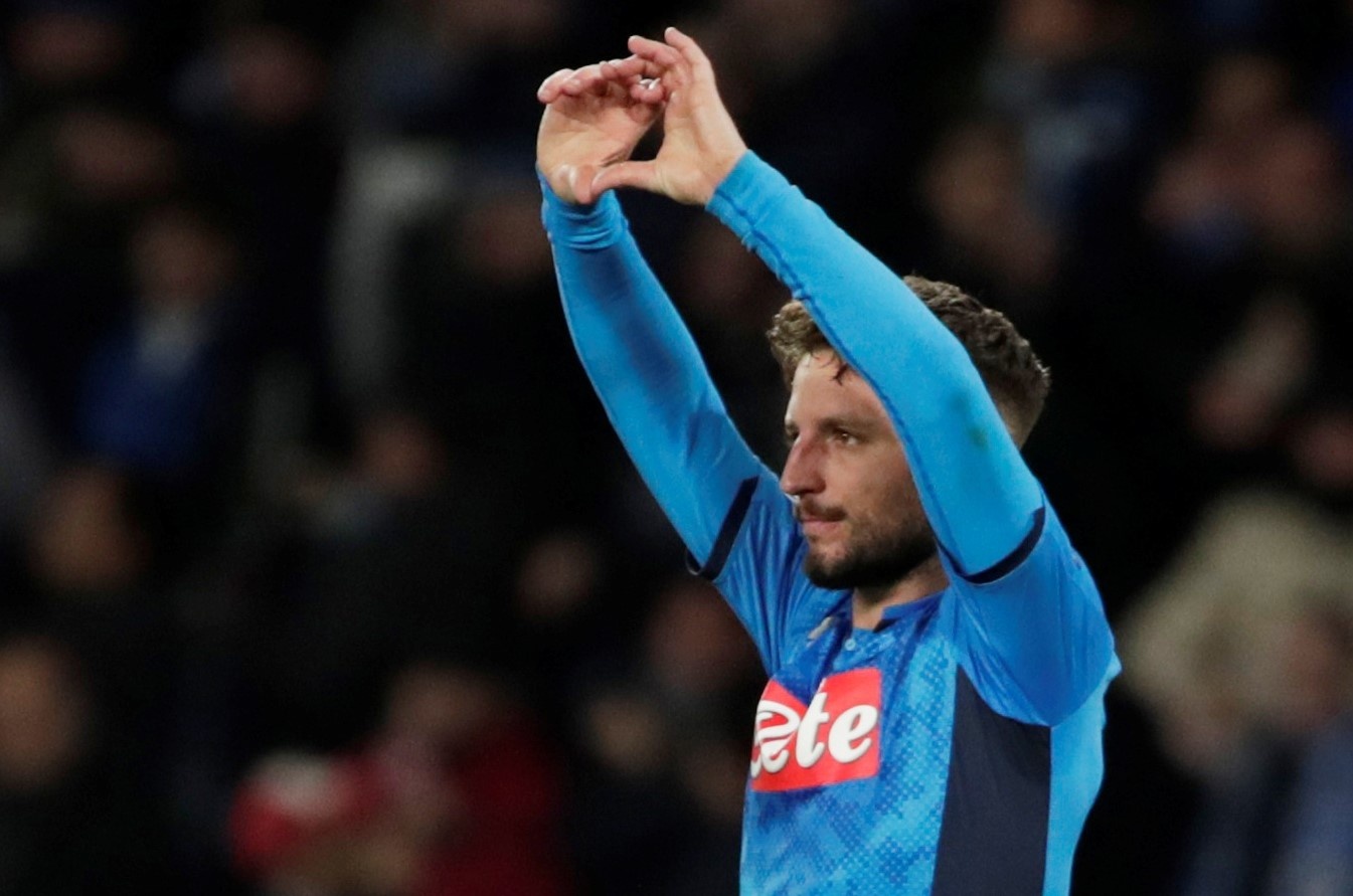 Mertens di vao lich su Napoli sau pha lap cong truoc Barca hinh anh