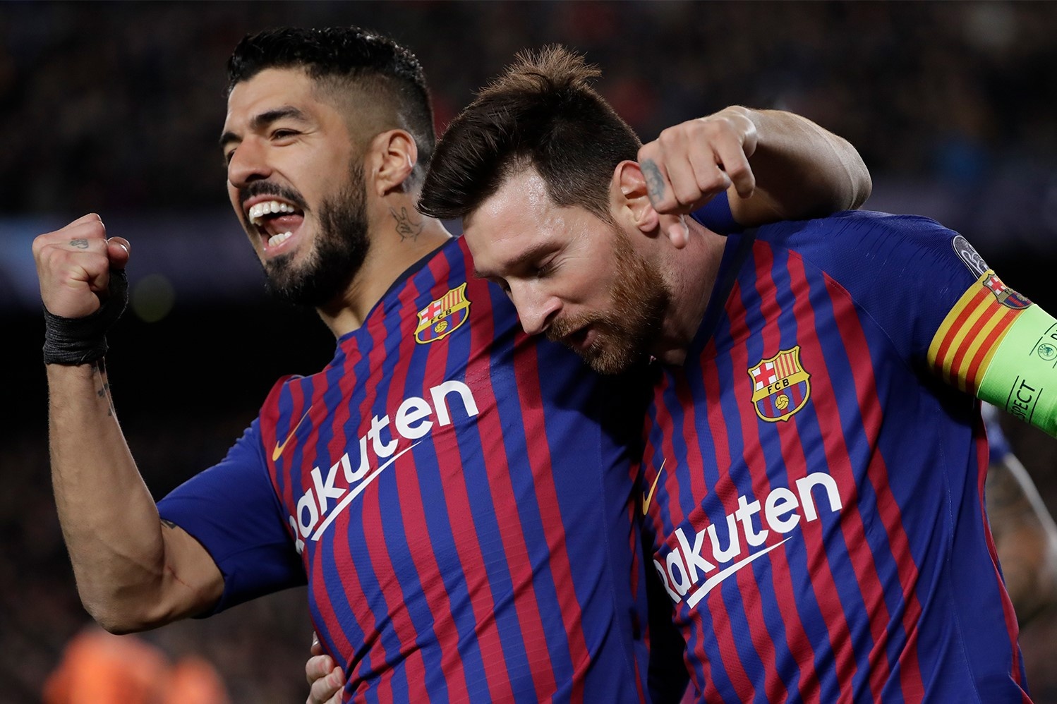 Suarez hien ke de Barca giu Messi tron doi hinh anh