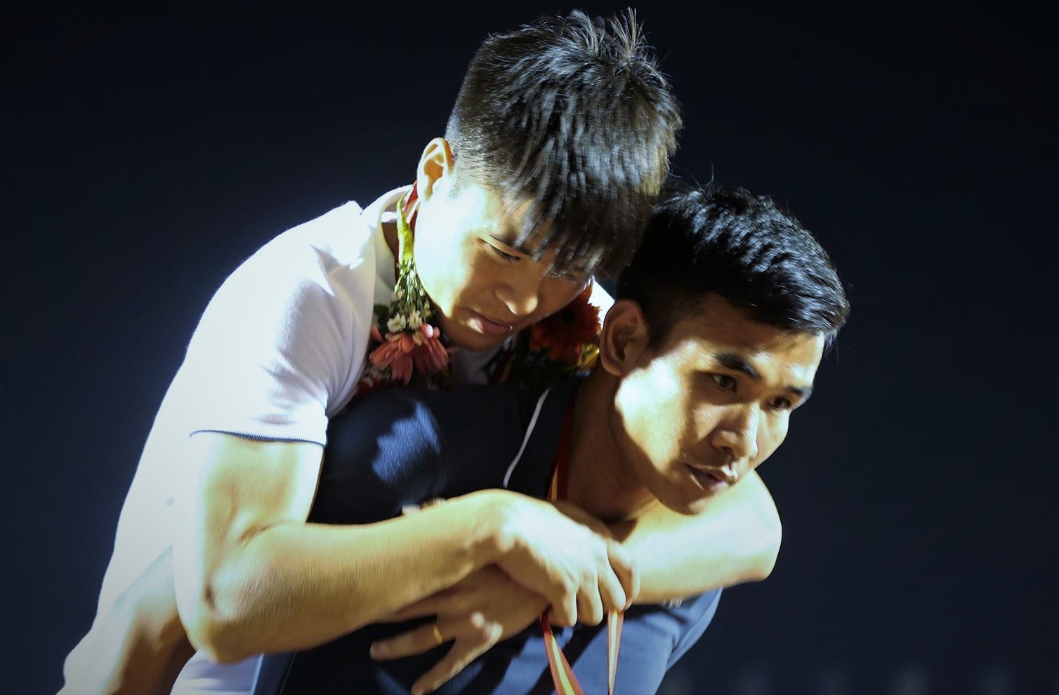 Duy Manh quyet tam tro lai som sau chan thuong day chang hinh anh