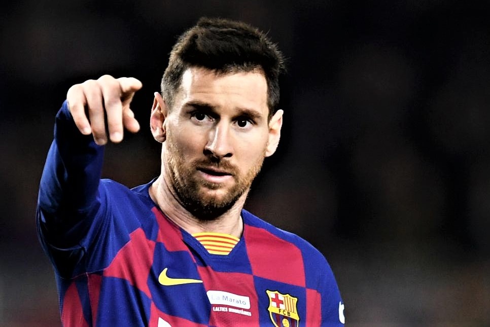 Barca nham 4 cau thu de lam hai long Messi hinh anh