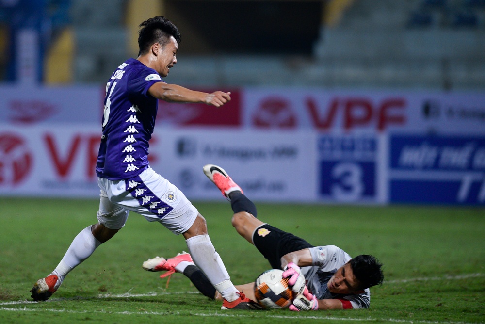 Ha Noi dau voi Nam Dinh anh 2