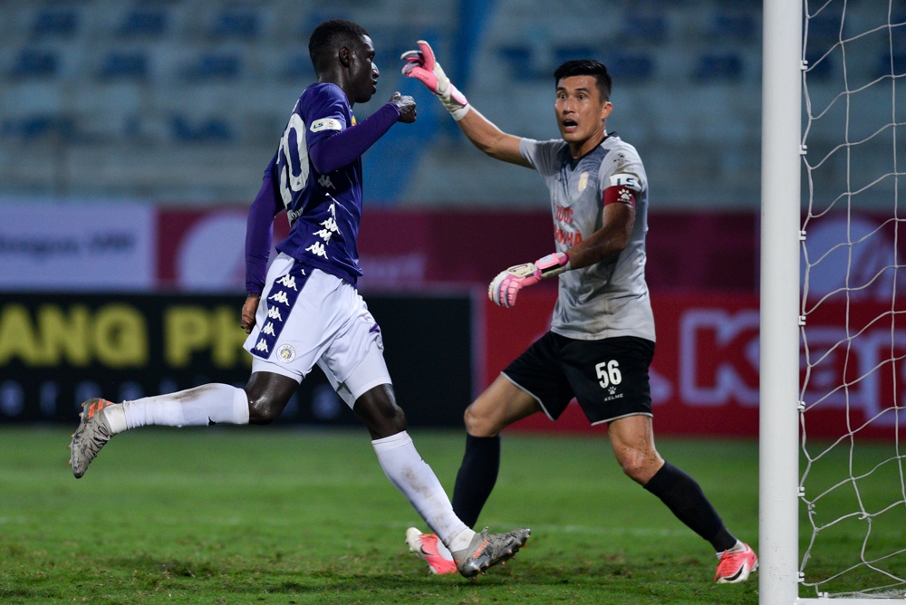 Ha Noi dau voi Nam Dinh anh 5