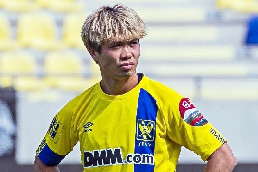 'Cong Phuong can thoi gian o STVV nhung HLV thieu kien nhan' hinh anh