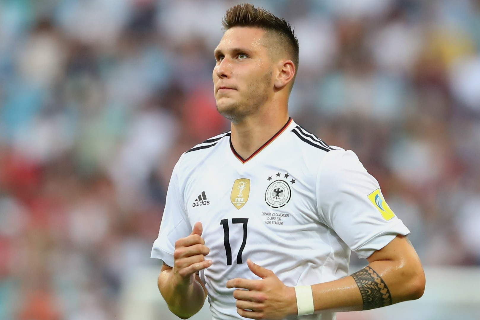 Euro 2020 bi hoan vi Covid-19 anh 4