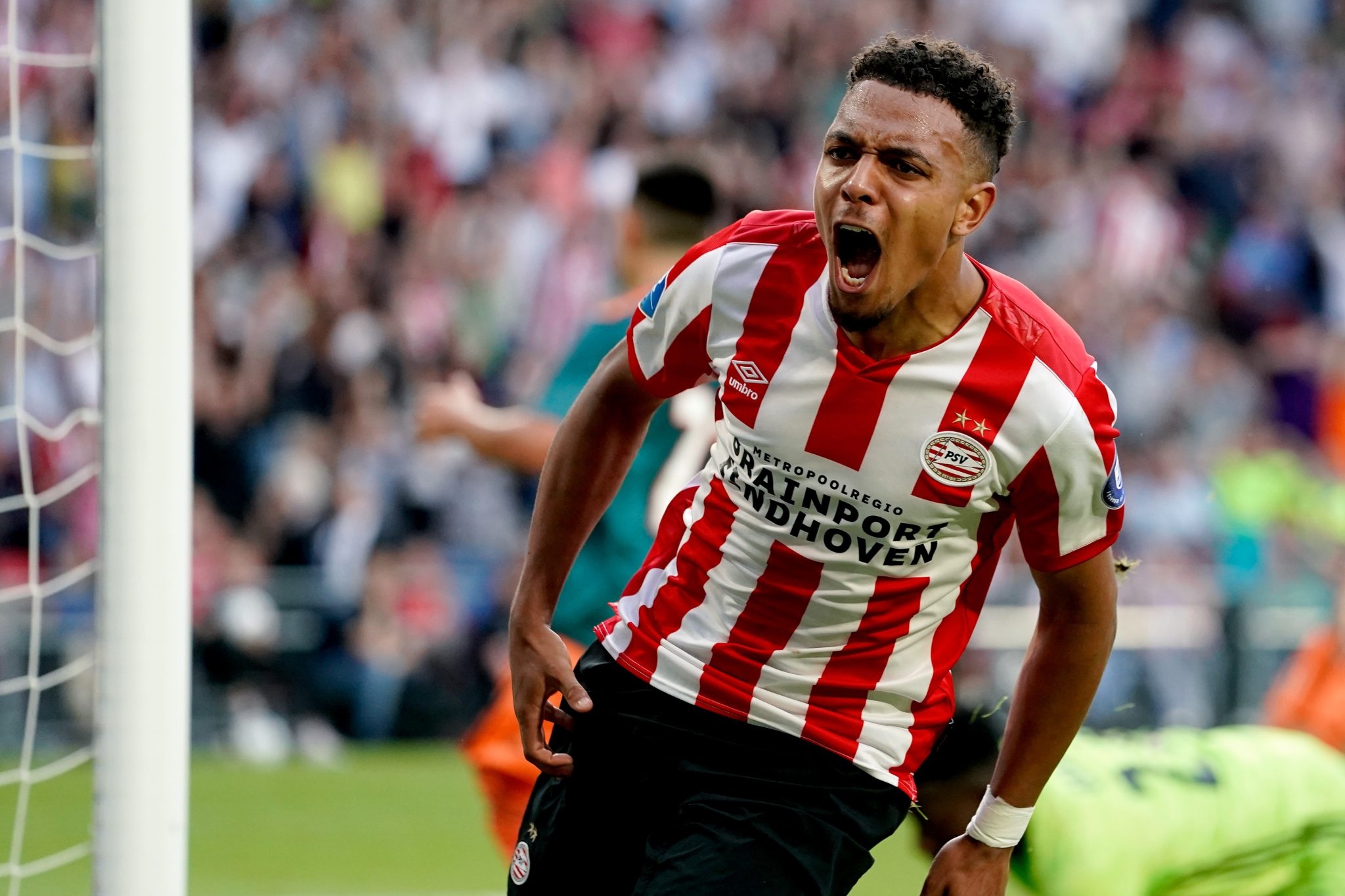 Pogba doi roi MU anh 8