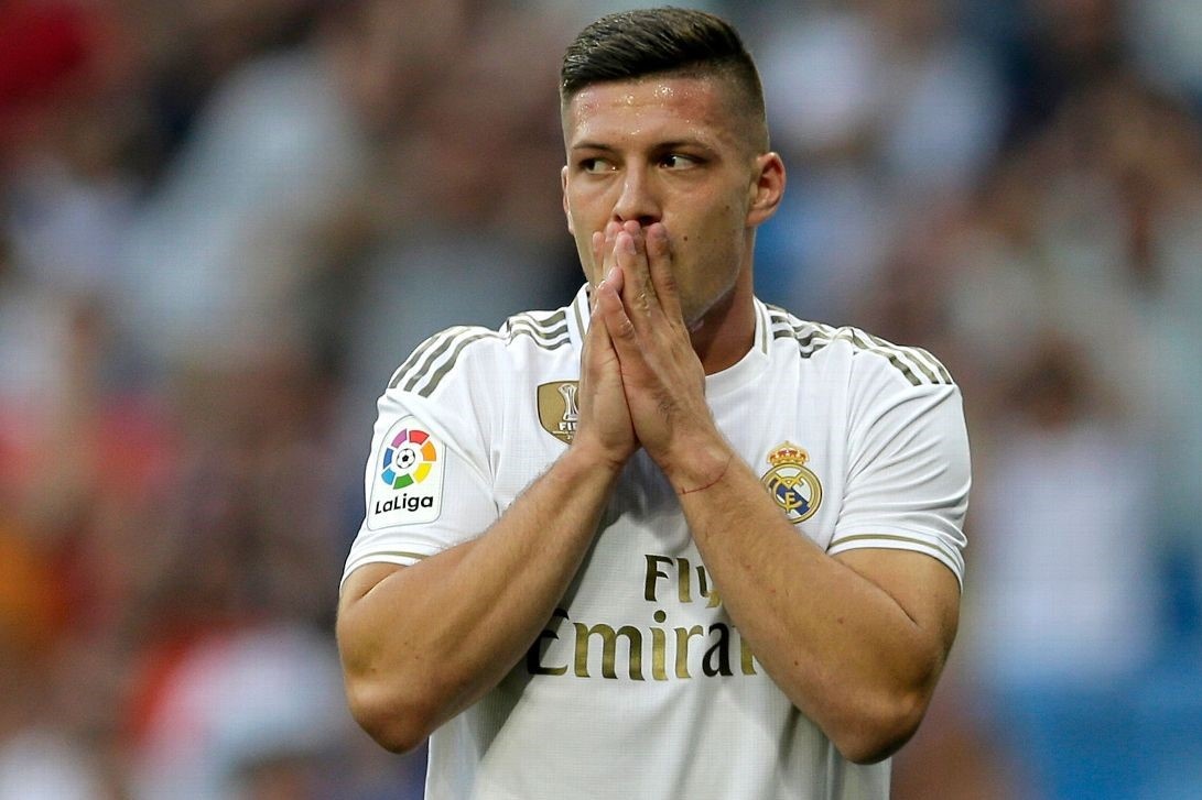 Tan binh Real co the di tu anh 1