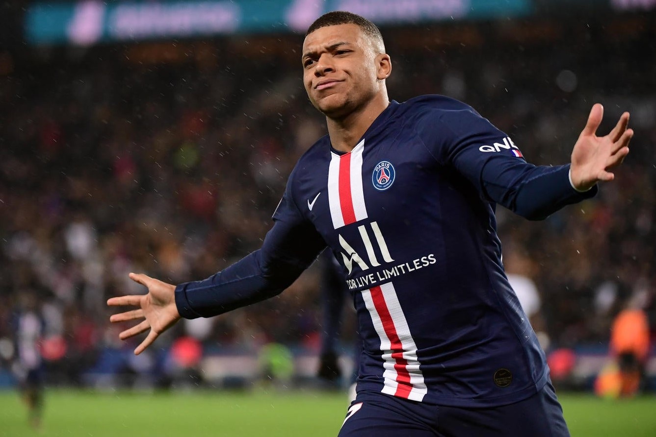Real mua Mbappe anh 1