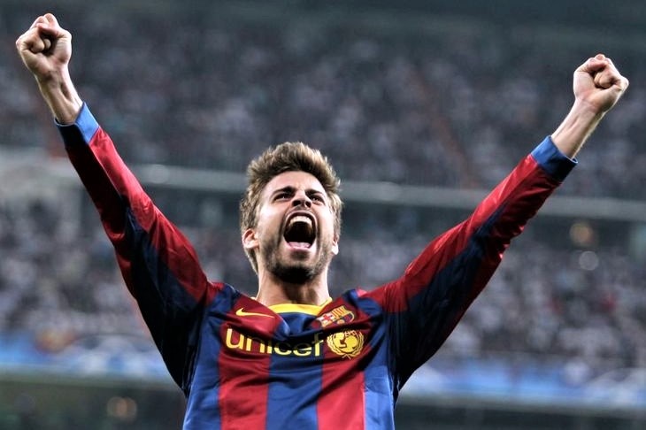 Pique va nhung cau thu xuat than tu gia dinh co dieu kien hinh anh