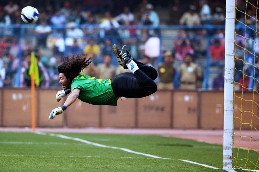 Nhung cau thu nghien ruou anh 4