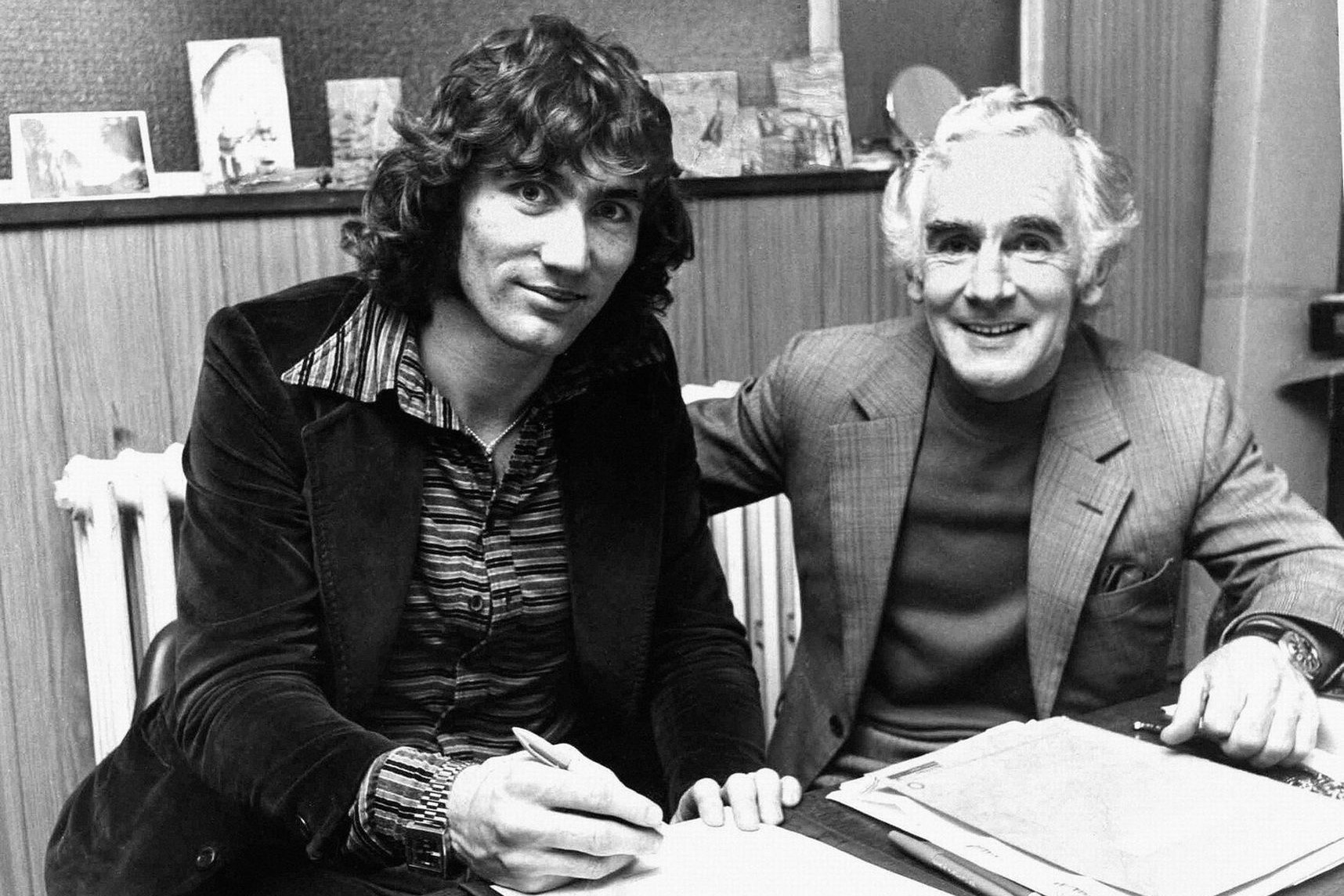 Nhung cau thu nghien ruou anh 5