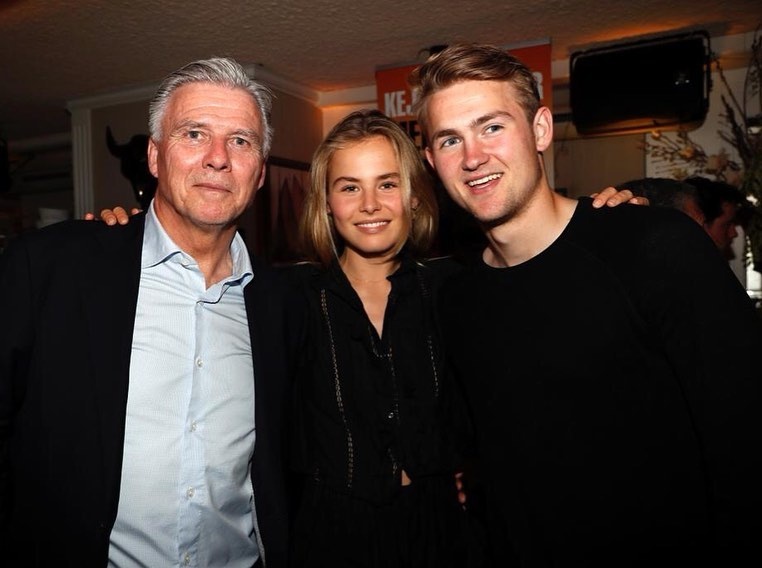 De Ligt va ban gai anh 3