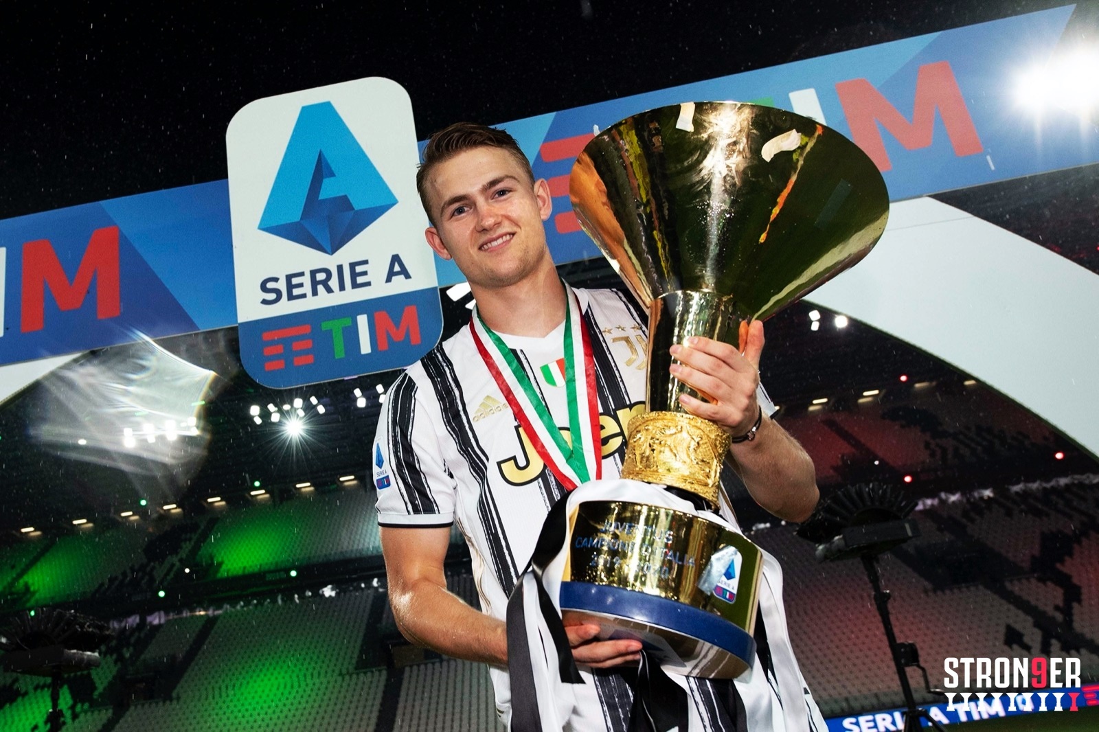 De Ligt va ban gai anh 10