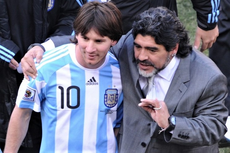 'Maradona noi rat nhieu tren san nhung Messi thi khong' hinh anh