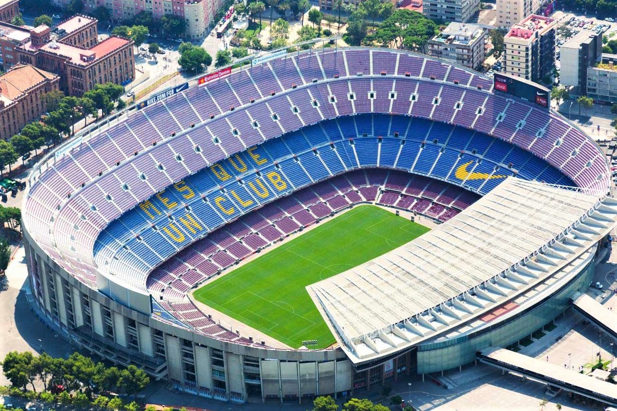 Barca ban quyen dat ten san Camp Nou lan dau trong lich su hinh anh