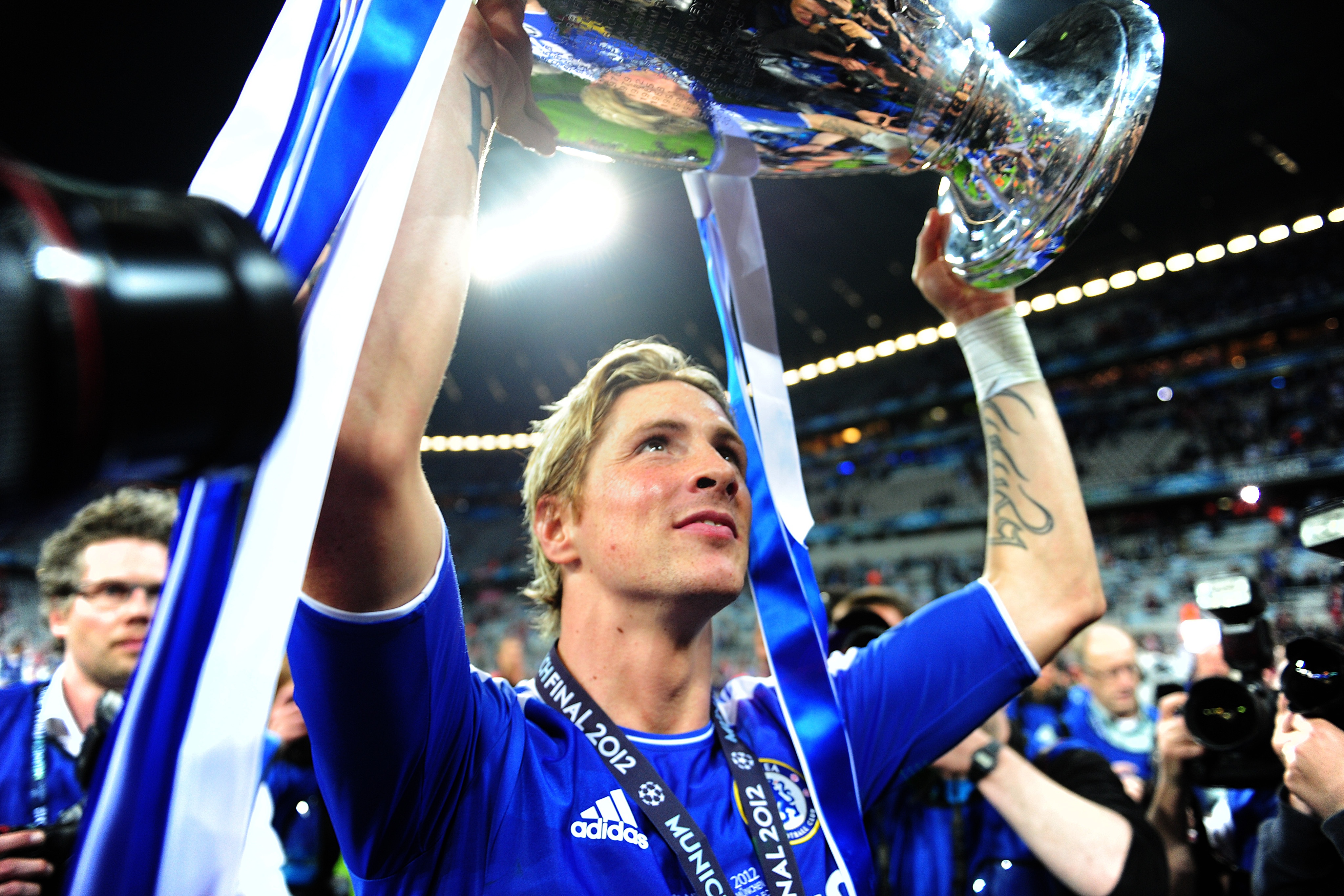 Torres giai nghe anh 3