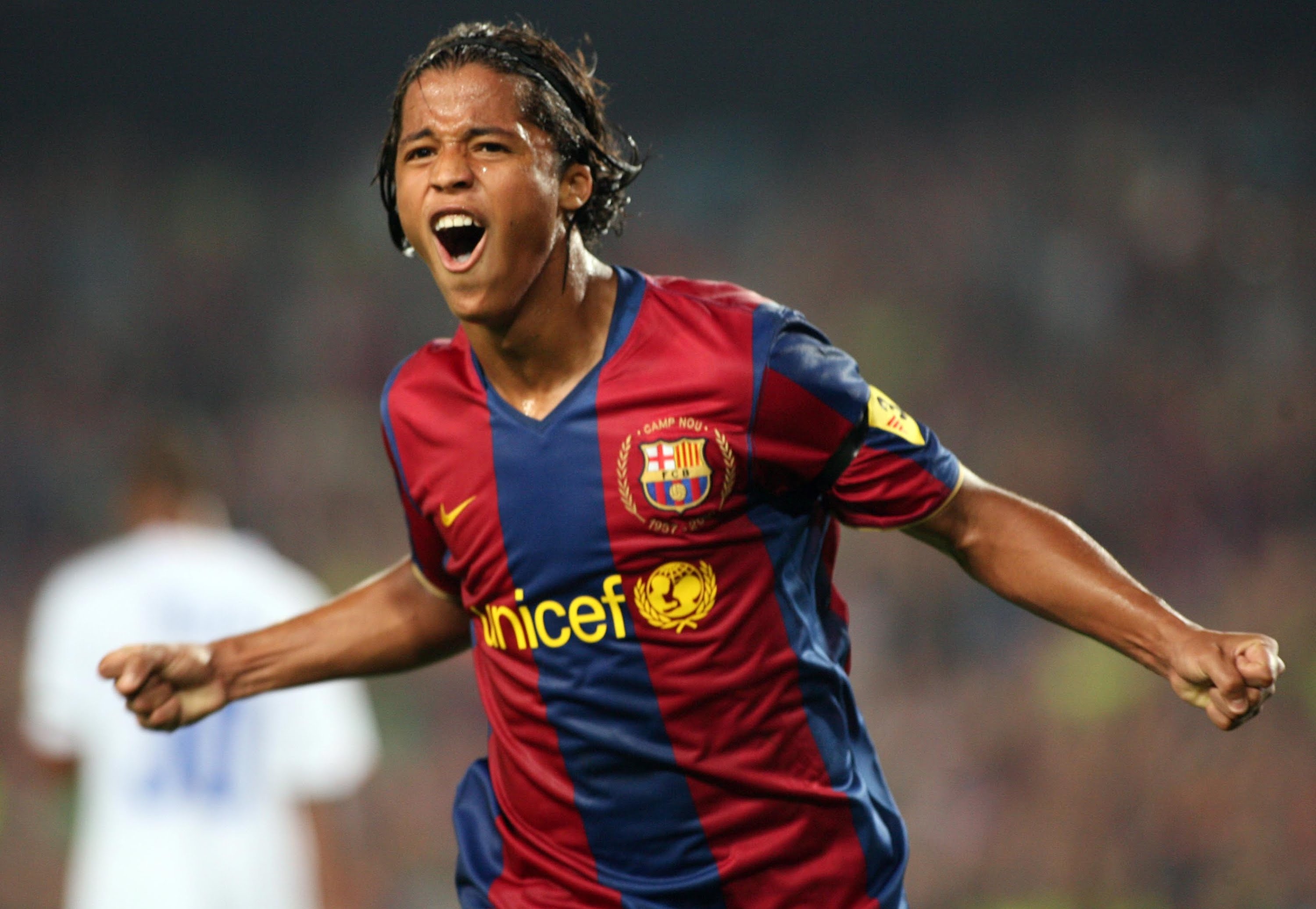 Messi mau thuan voi chu tich Barca anh 2