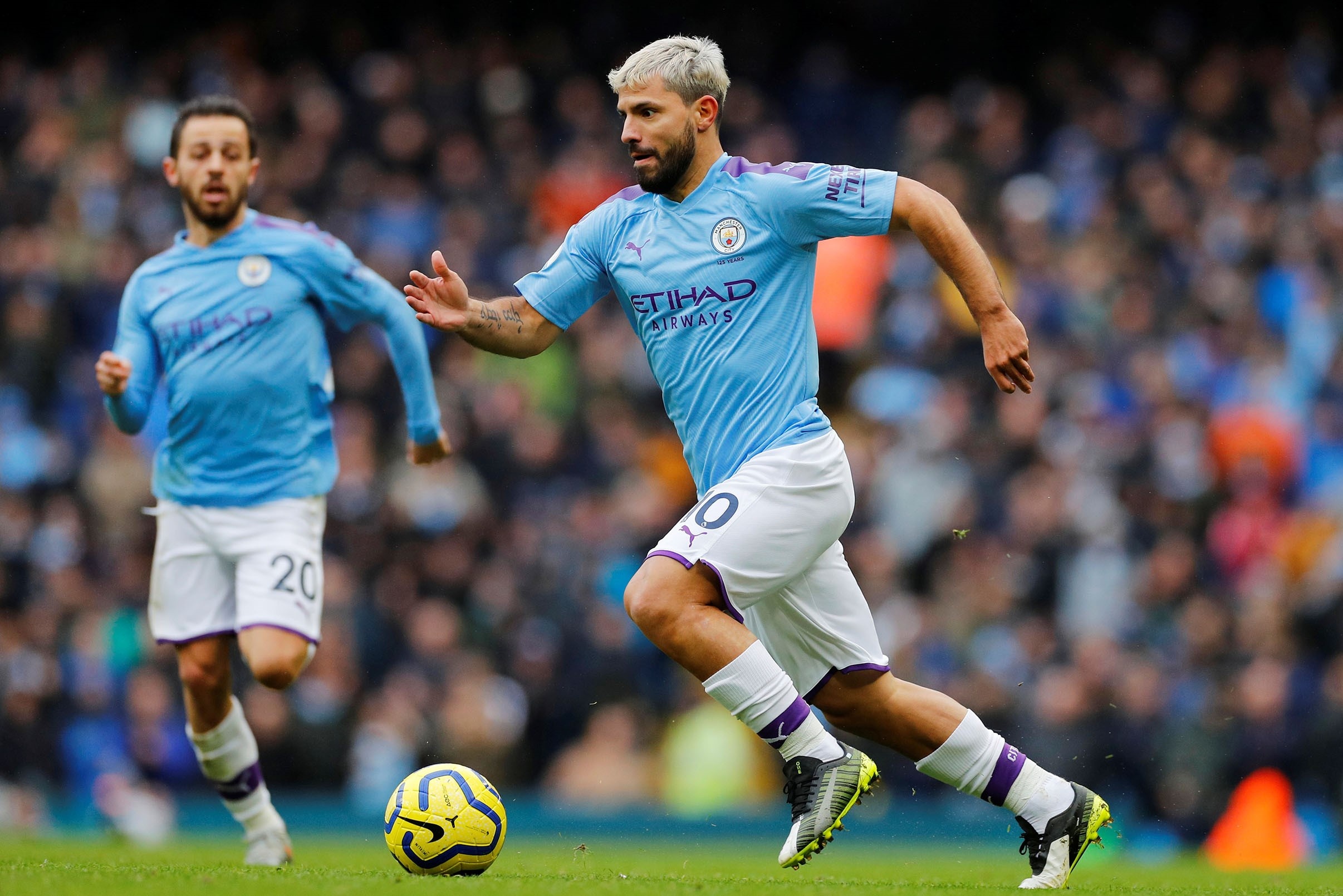 Messi gia han hop dong anh 12