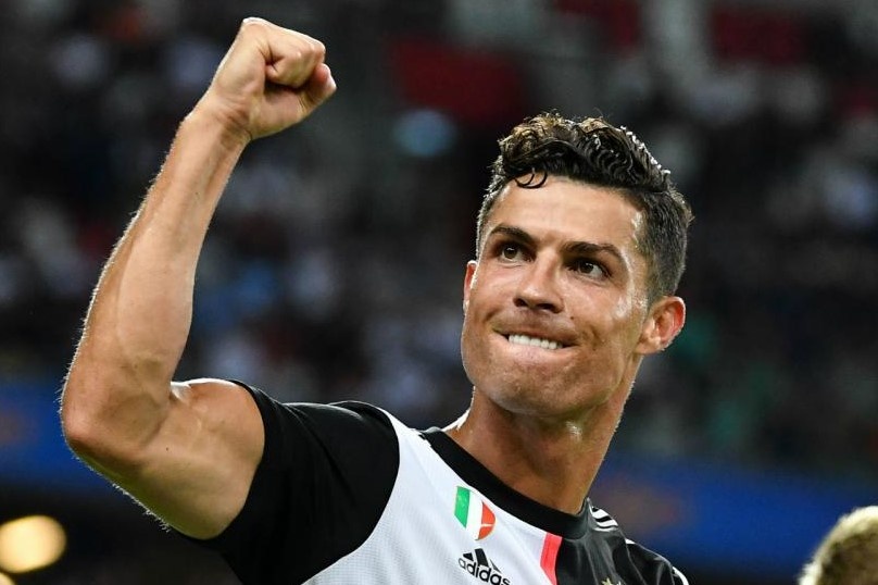 Ronaldo huong them quyen loi o Juventus hinh anh