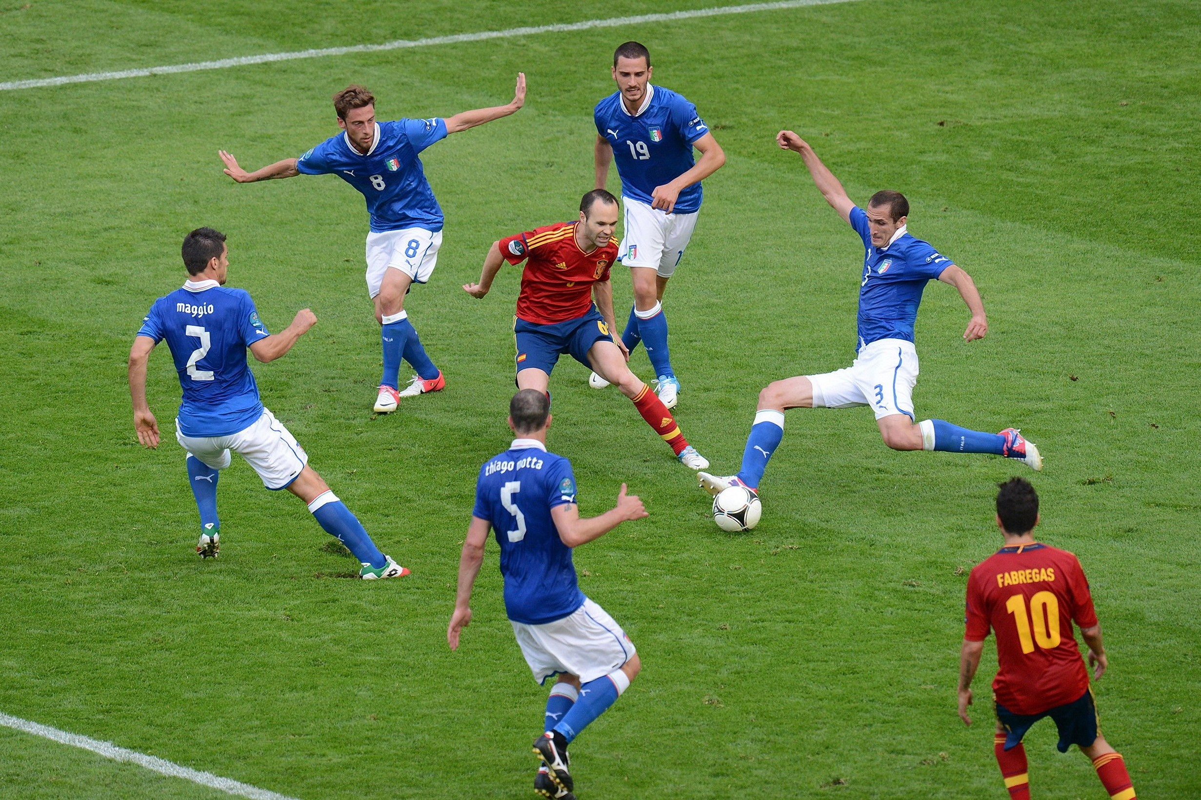 Iniesta giai nghe anh 1