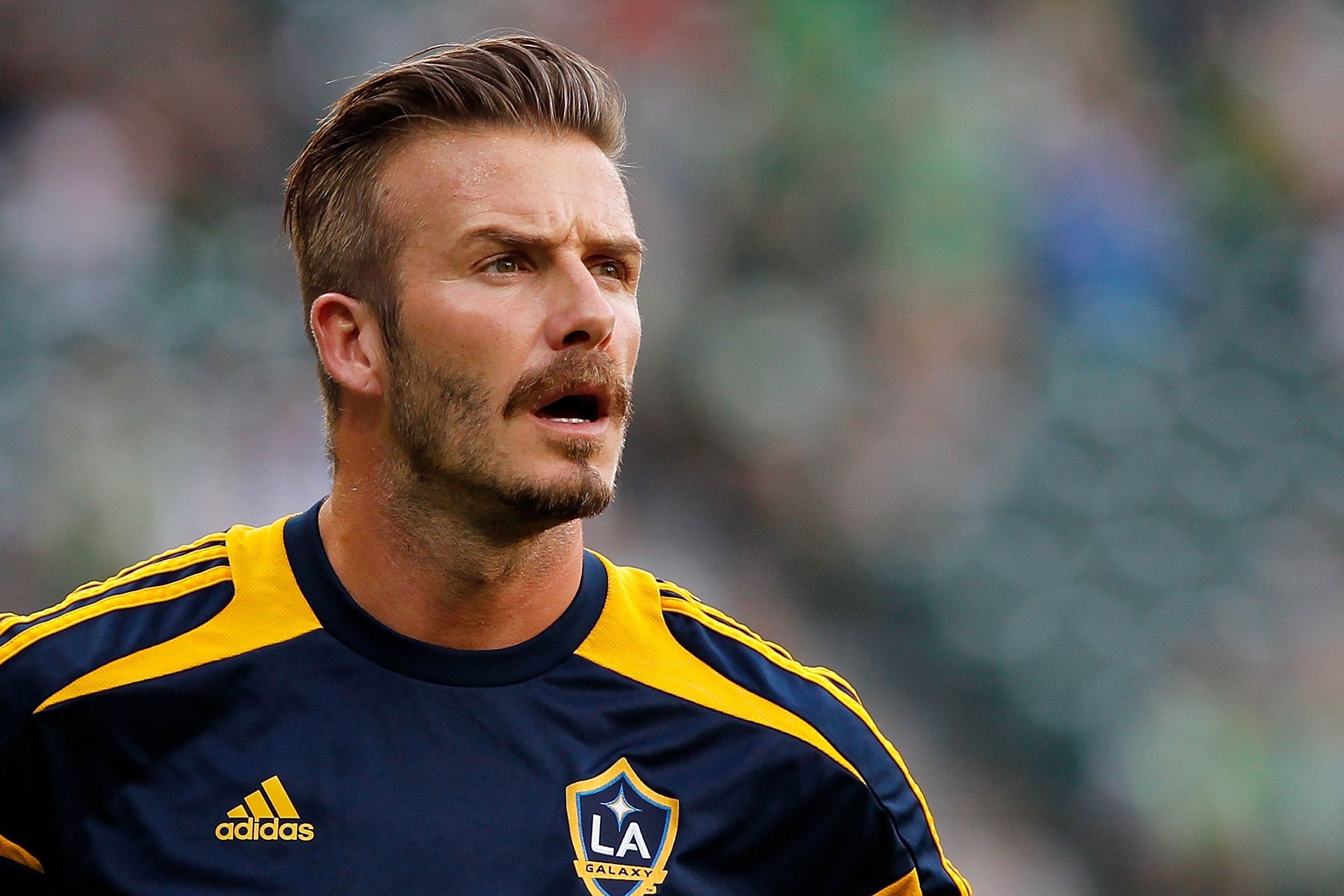 Beckham bi hoi anh 6