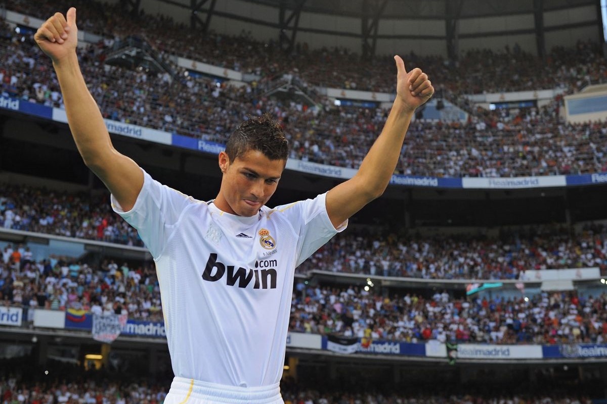 Kieu toc cua Ronaldo anh 5