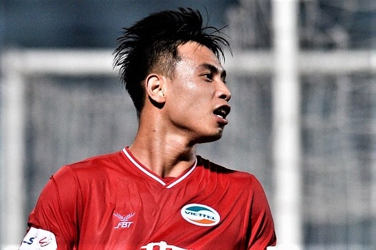 Viet Phong dut diem mot cham ghi ban duy nhat cho Viettel hinh anh