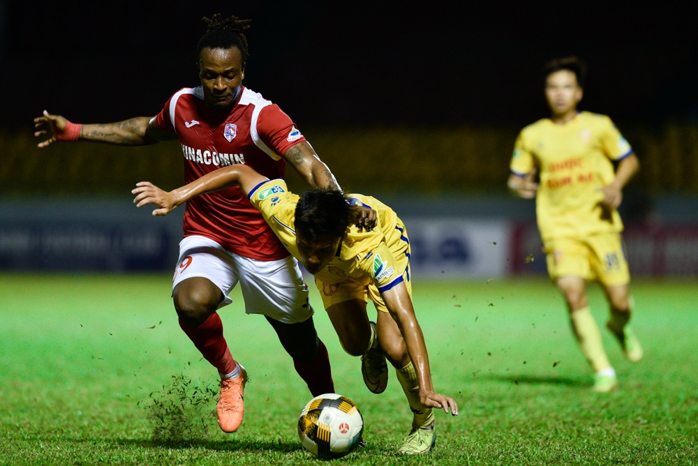 Quang Ninh dau voi Nam Dinh anh 6