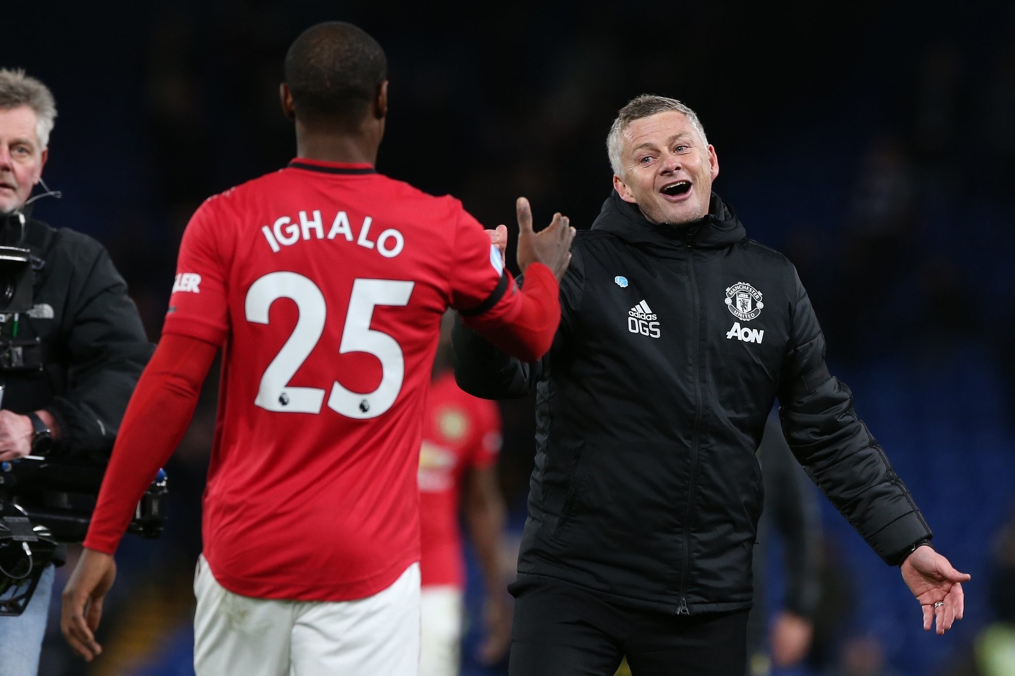 MU gia han voi Ighalo anh 1