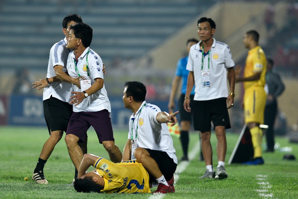 Nam Dinh thua Viettel anh 3