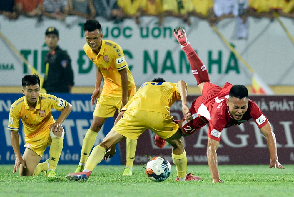 Nam Dinh thua Viettel anh 9