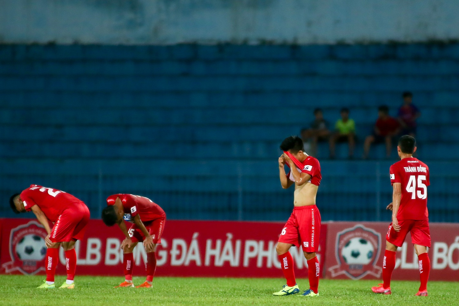 Hai Phong dau voi Quang Ninh anh 10