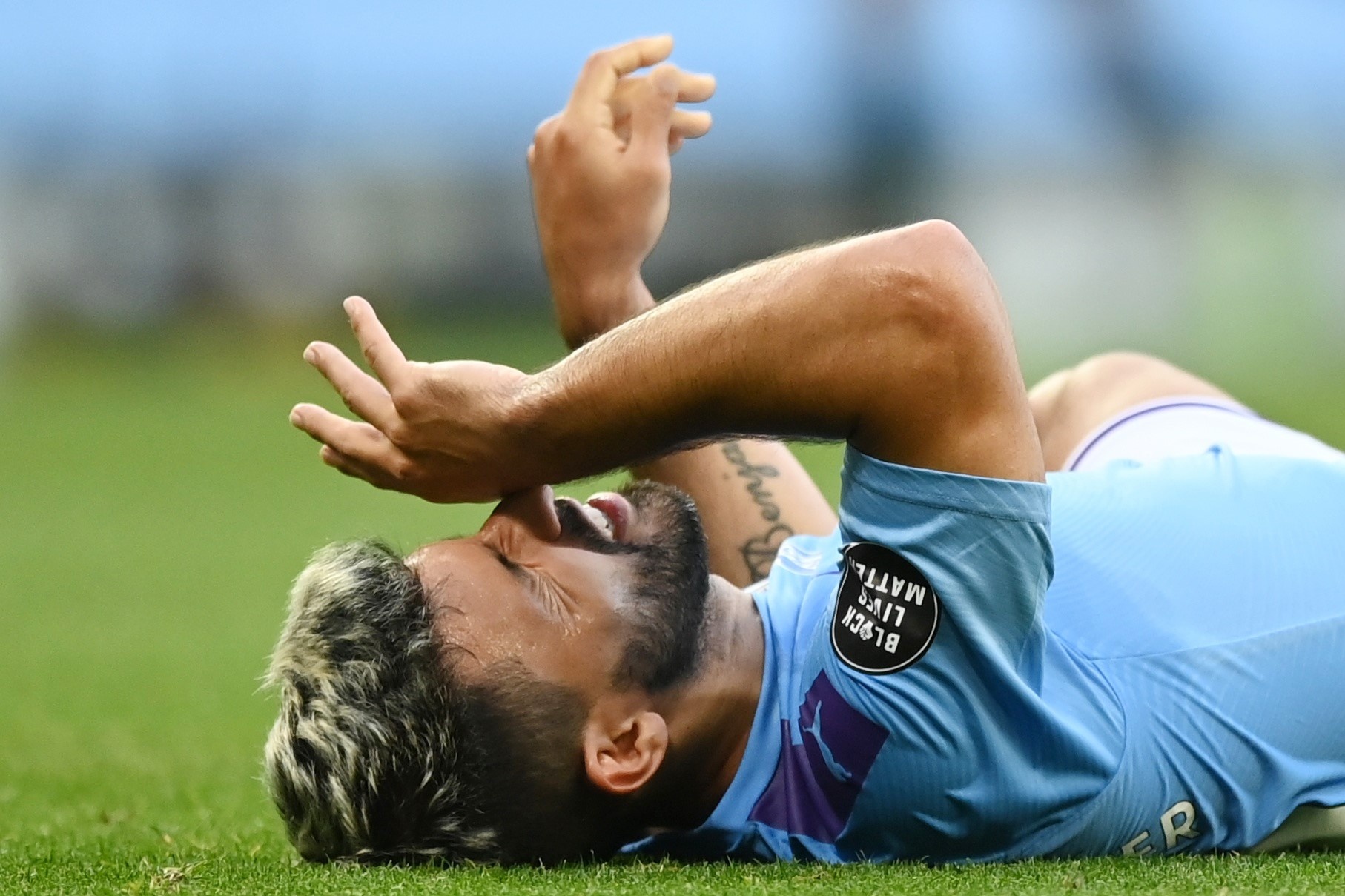 Aguero co the roi Man City sau 10 nam hinh anh