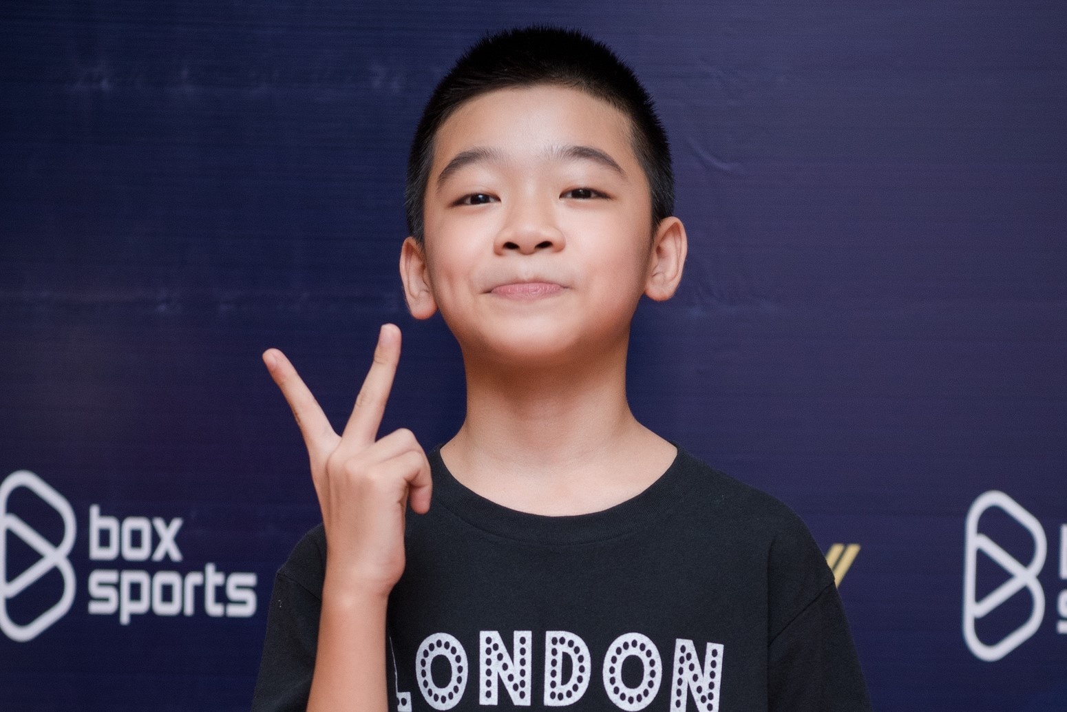 Than dong PES 12 tuoi tranh tai cung 4 tuyen thu Han Quoc hinh anh