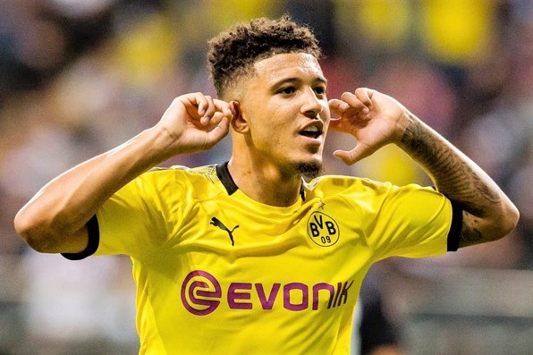 Man Utd co the bo lo Sancho vi chi chiu tra nua gia hinh anh