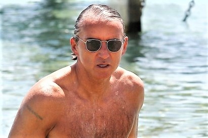 The hinh cua HLV Mancini o tuoi 55 hinh anh