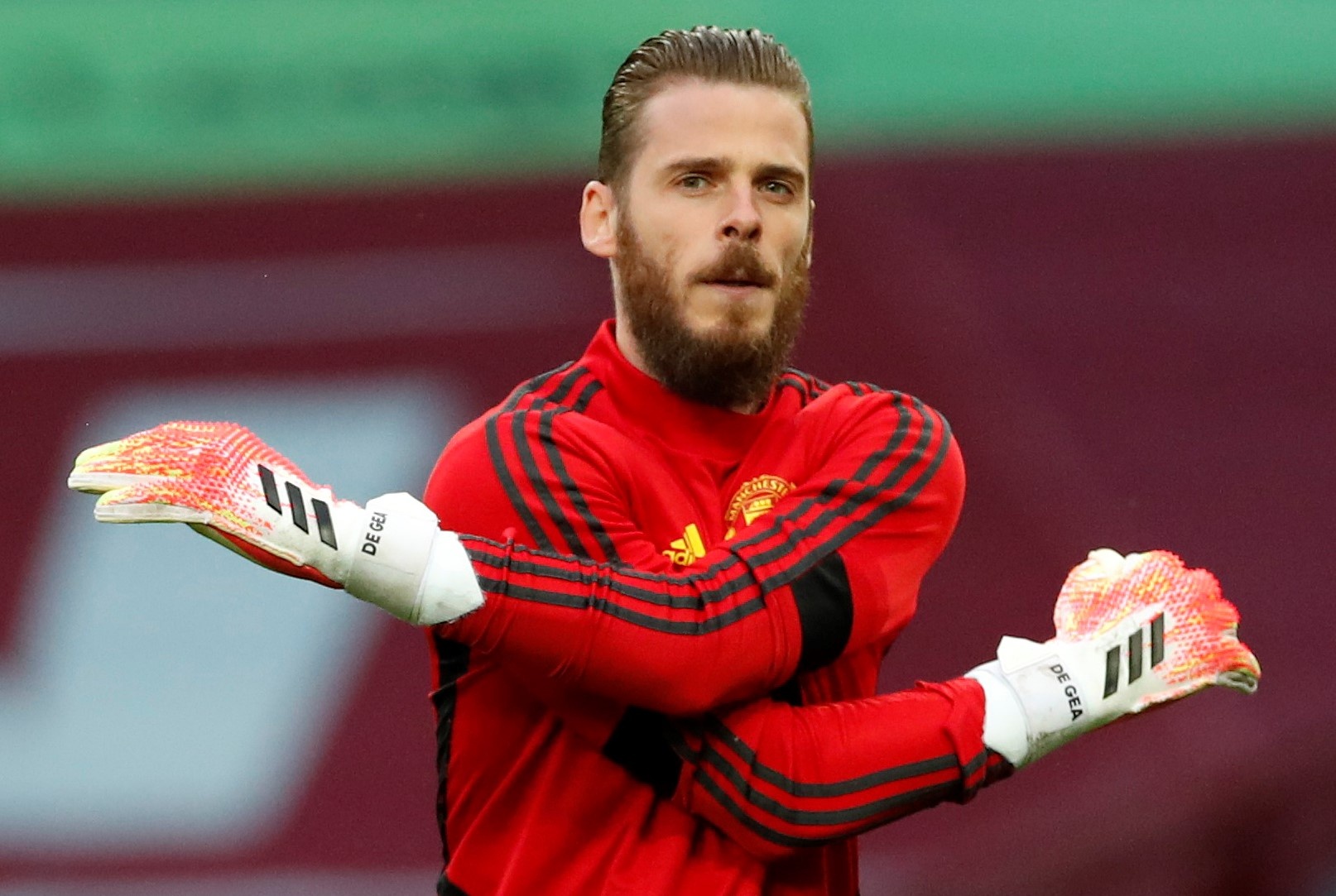 De Gea xin loi vi vuot mat huyen thoai Schmeichel hinh anh