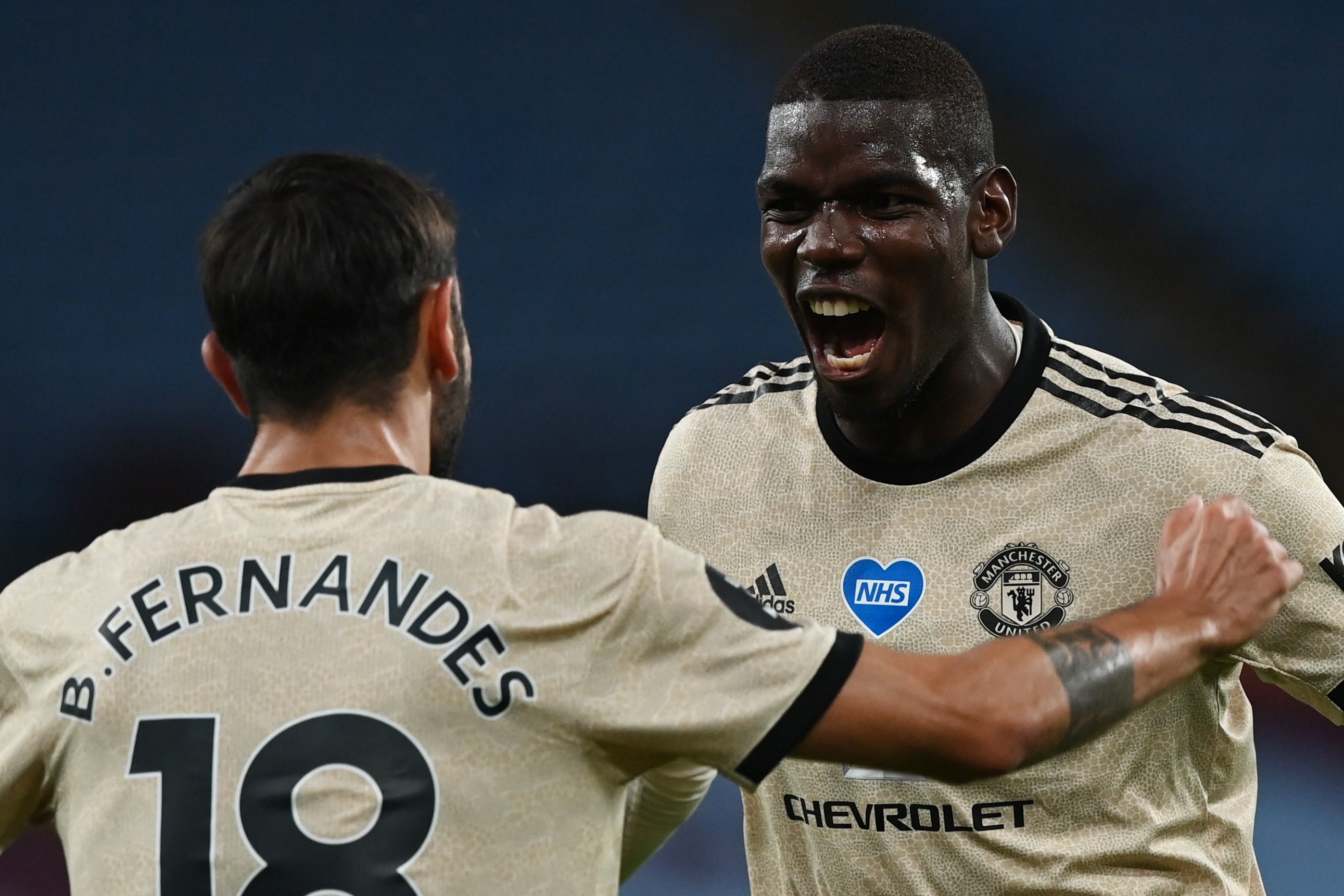 HLV Solskjaer khuyen cau thu MU nen nghe theo Pogba hinh anh