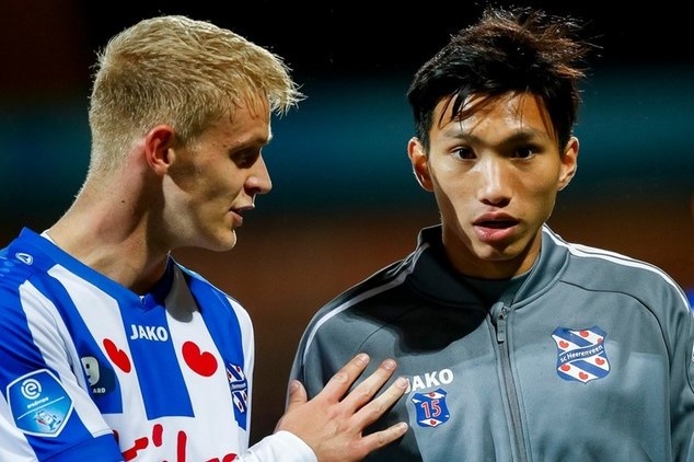 Bao Ha Lan tiet lo ly do Heerenveen khong muon Van Hau o lai hinh anh