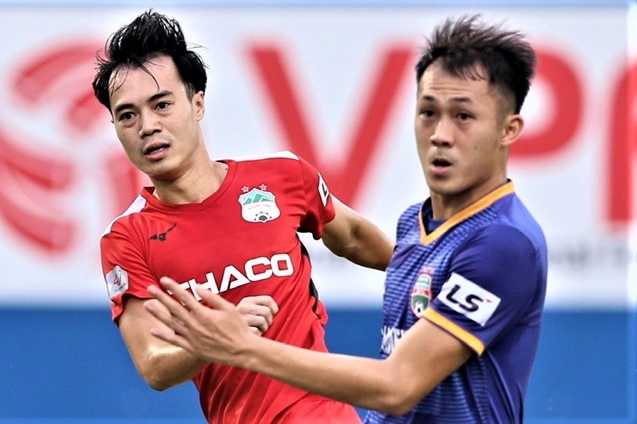 Tuan Anh xu ly qua 2 cau thu, tao co hoi cho Van Toan mo ty so hinh anh