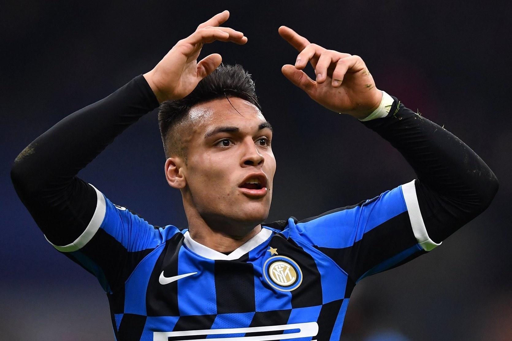 Barca dat thoa thuan ca nhan voi Lautaro Martinez hinh anh